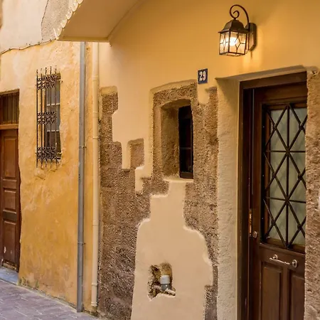 Апартаменти Modern Old Town Maisonette Ханья (Крит)