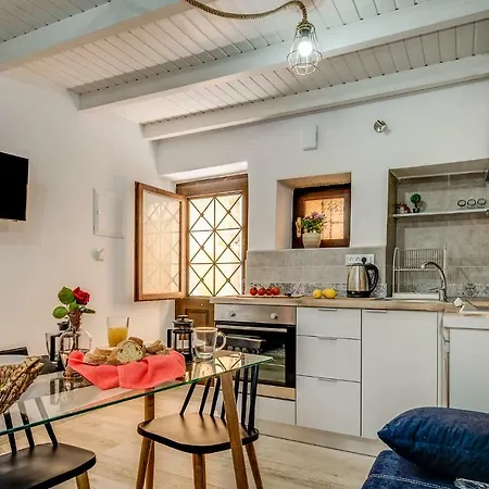 Modern Old Town Maisonette Apartment