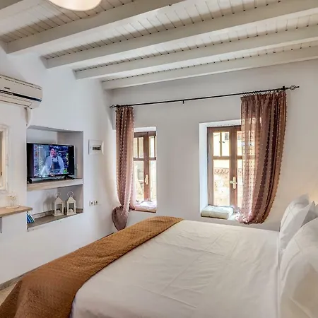 Modern Old Town Maisonette *